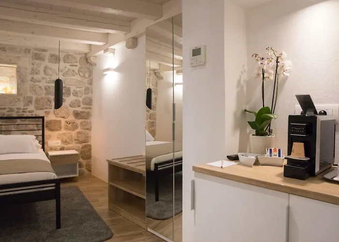 Four Winds Iii B&B 두브로브니크